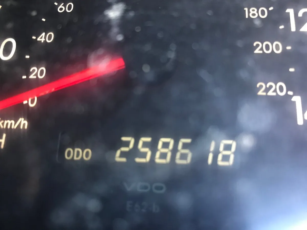 Toyota Corolla - Image 4