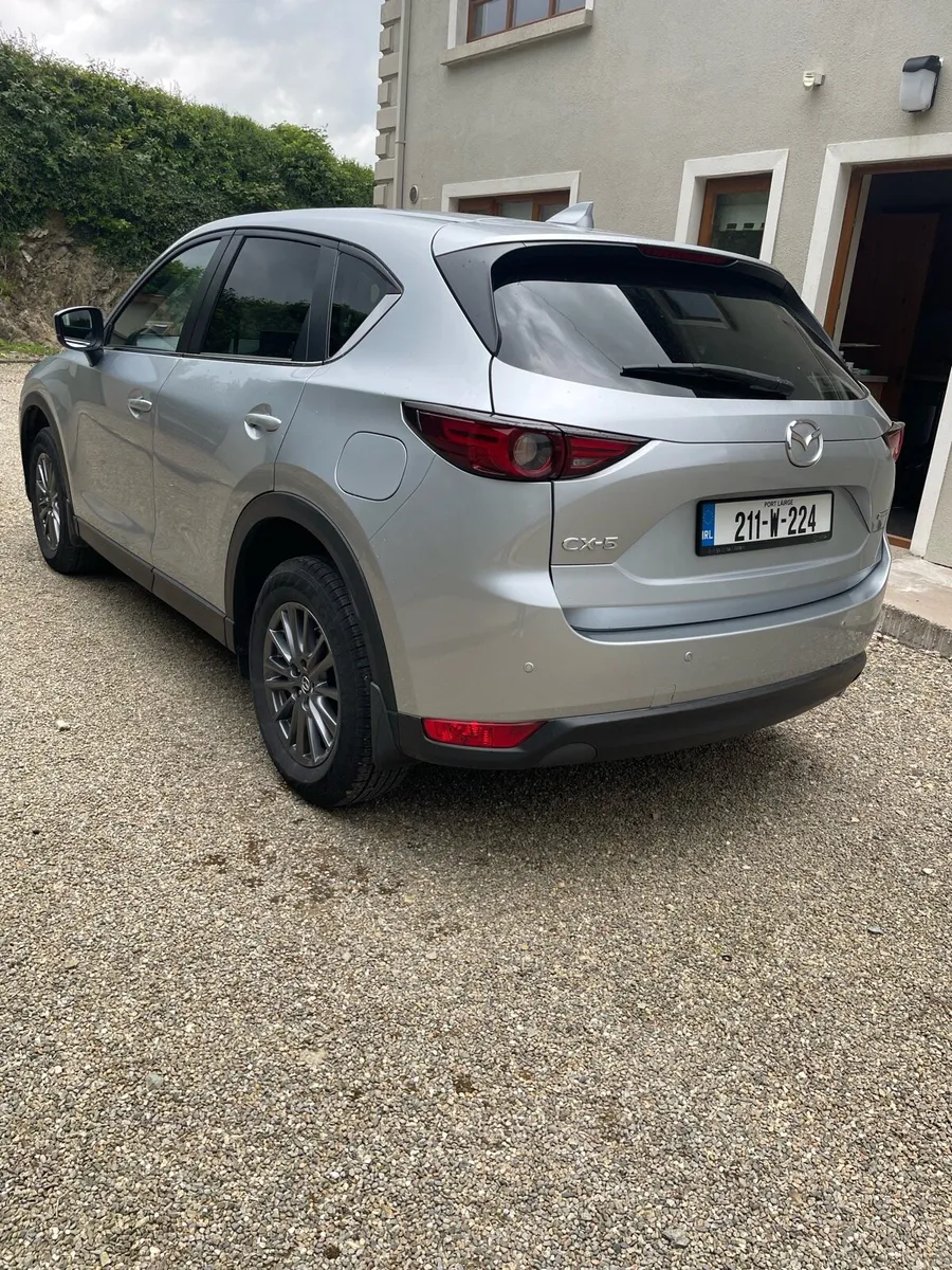 Car - Image 2