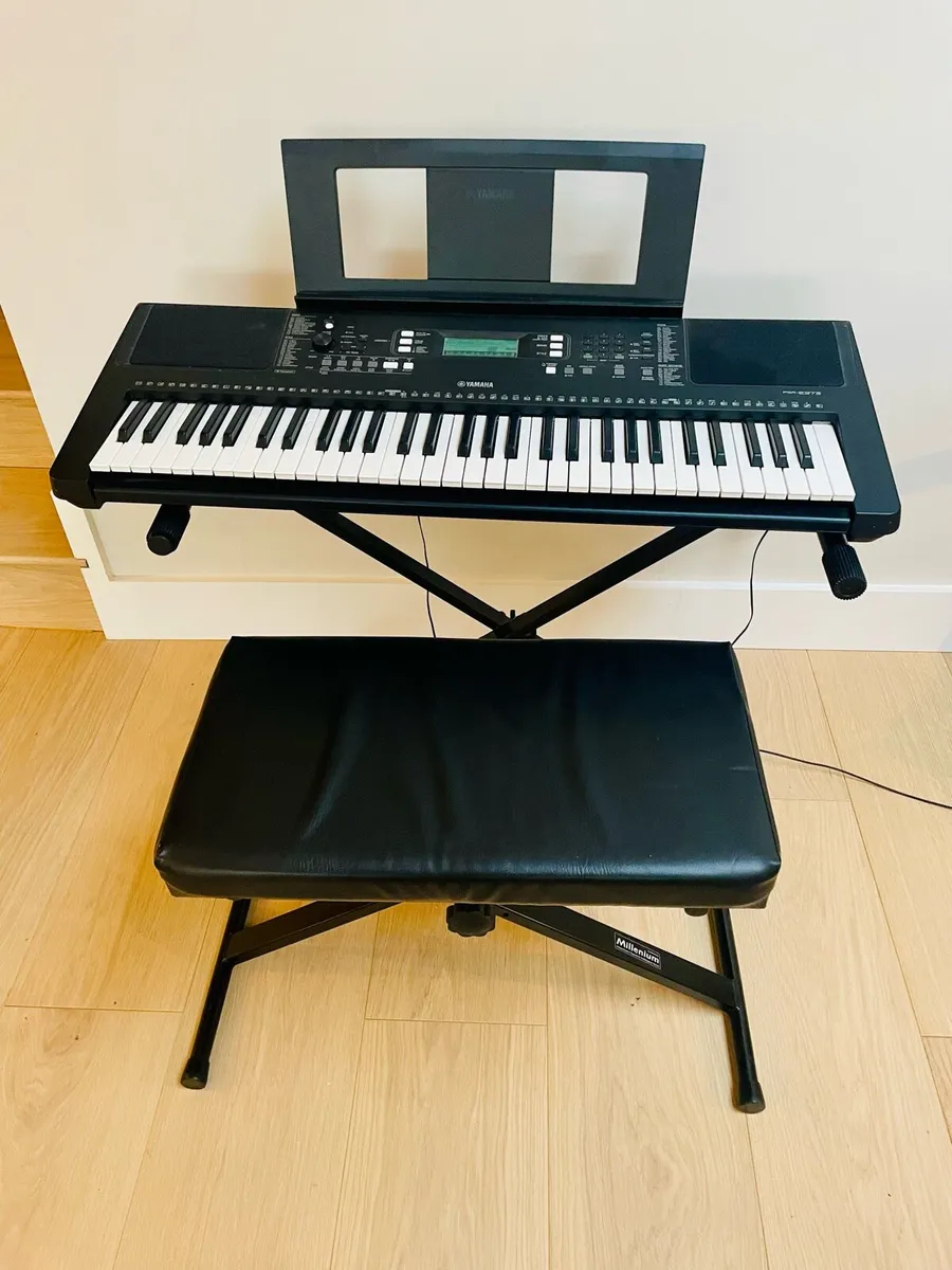 Yamaha PSR-E373 Keyboard Bundle - Image 2