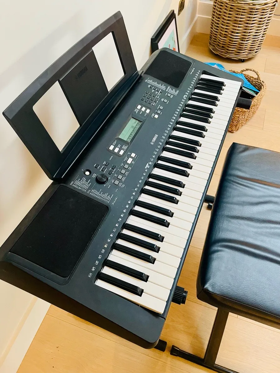 Yamaha PSR-E373 Keyboard Bundle - Image 3