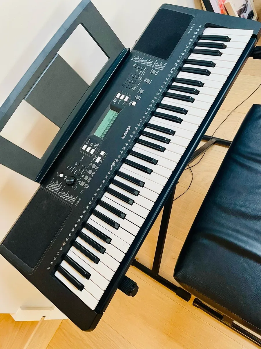 Yamaha PSR-E373 Keyboard Bundle - Image 4