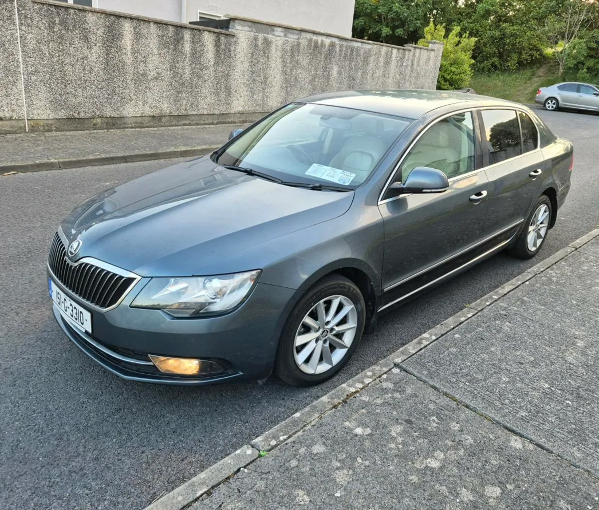 2015 SKODA SUPERB - Image 3