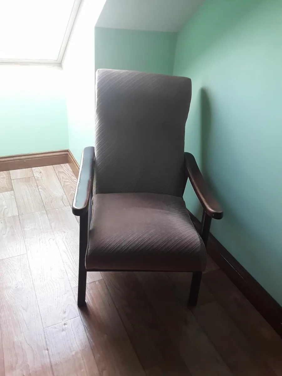 Armchair - Image 1