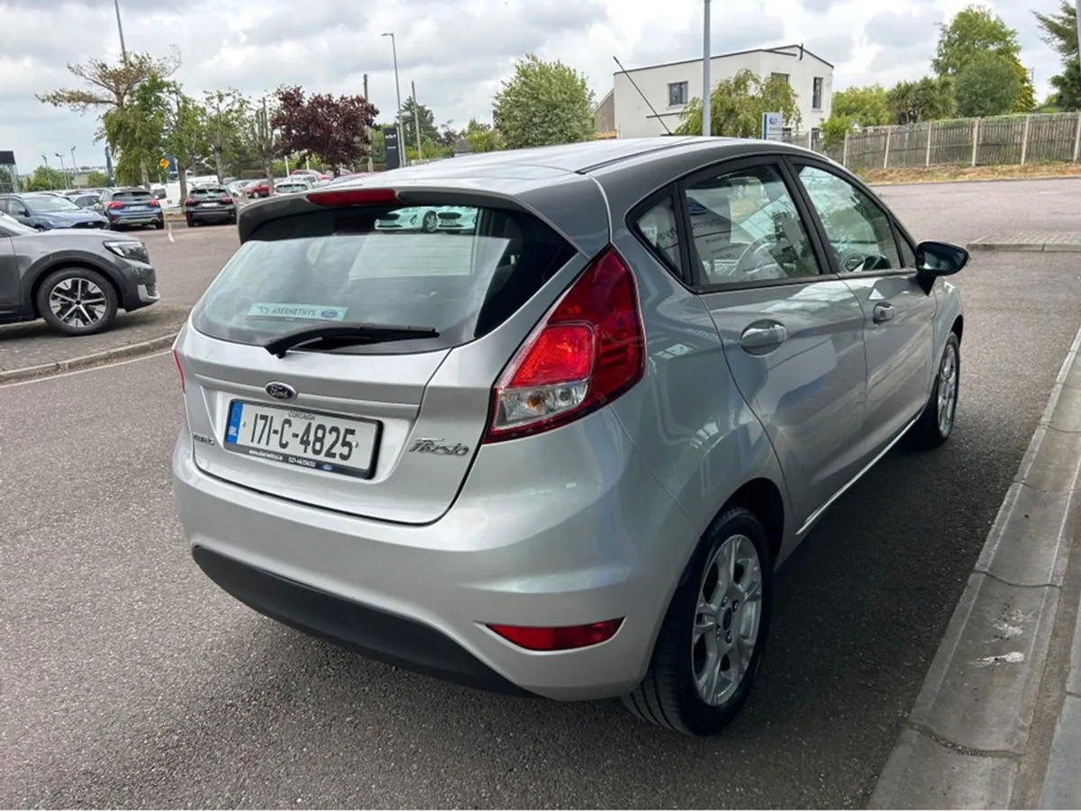 Ford Fiesta Zetec 1.25 60ps M5 5DR MCA 4DR - Image 3