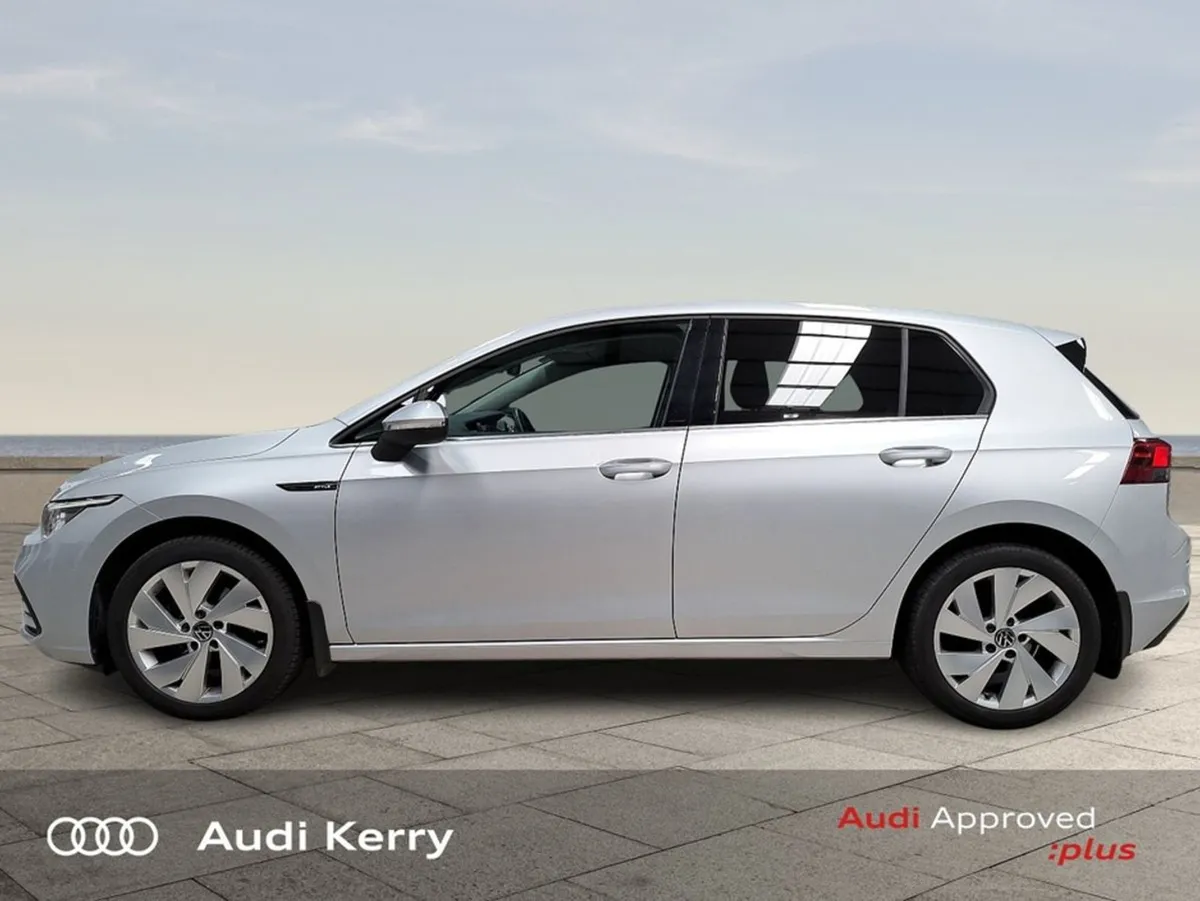 Volkswagen Golf 2.0tdi 150BHP Style Automatic - Image 4