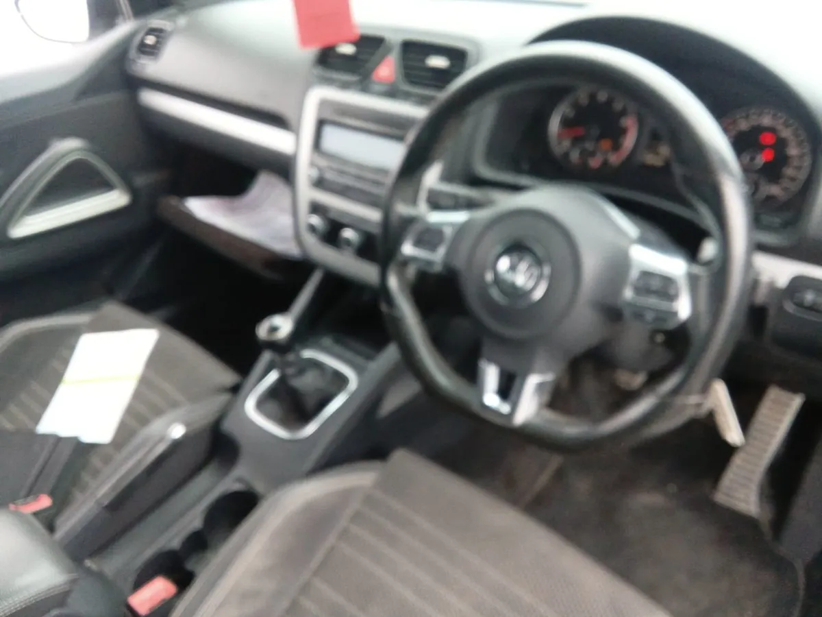 Volkswagen Scirocco 1.4 TSI M6F 122BHP BM - Image 4