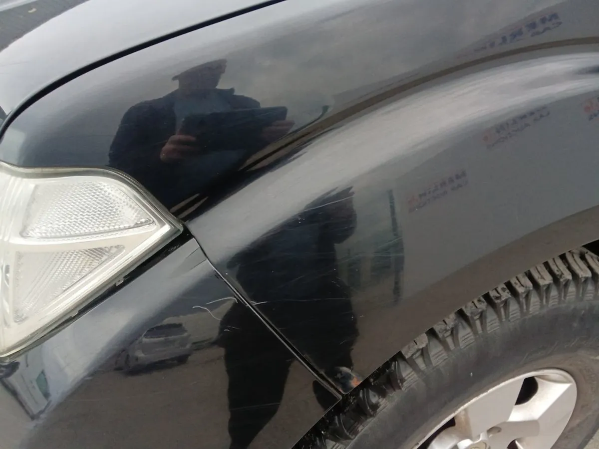 Nissan Navara 2.5 LE - Image 4