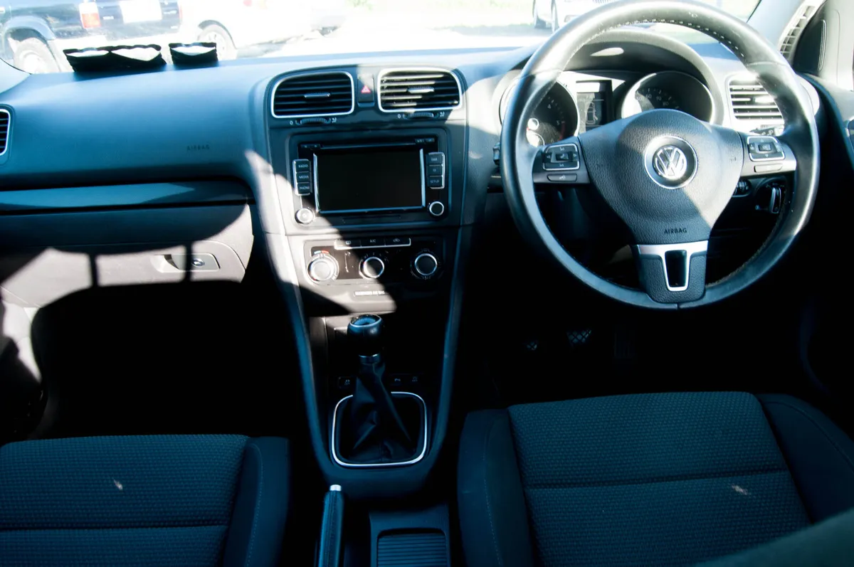 Volkswagen Golf 2012 1.6 Diesel - Image 3