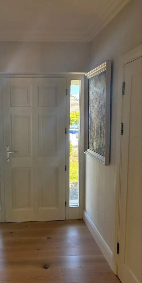 Front door - Image 3