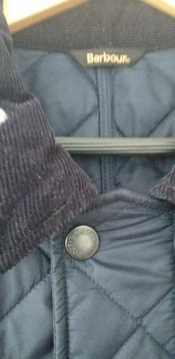 Barbour Navy Liddesdale Quilted Jacket - Image 4