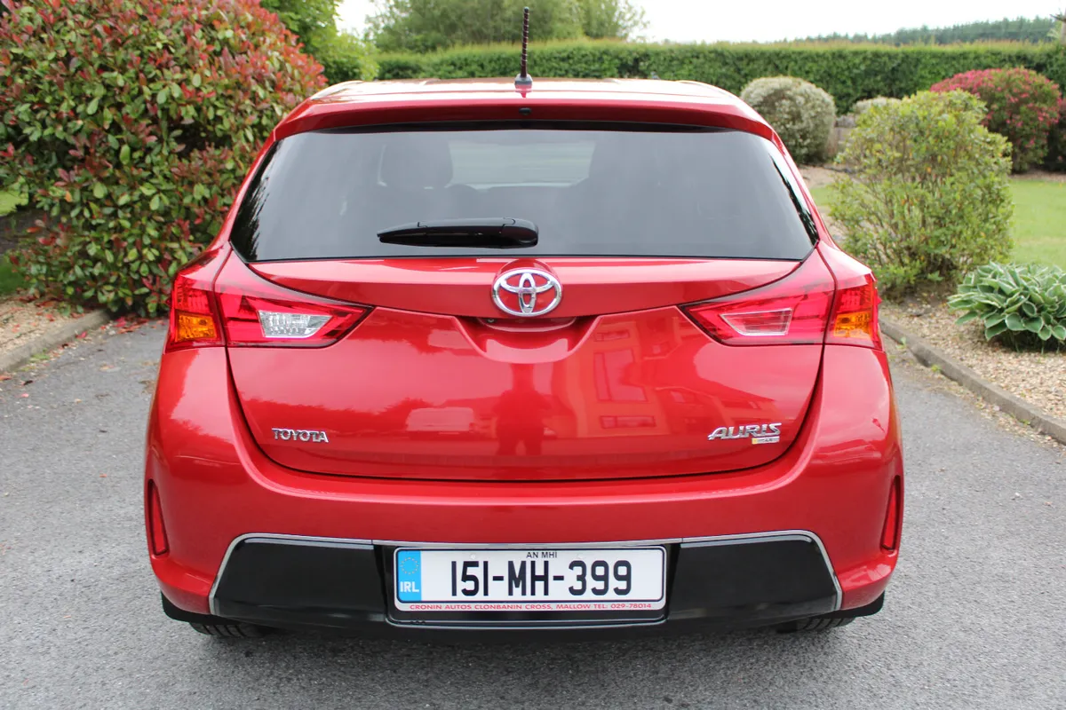 2015 TOYOTA AURIS 1.4 D4D SOL - Image 4