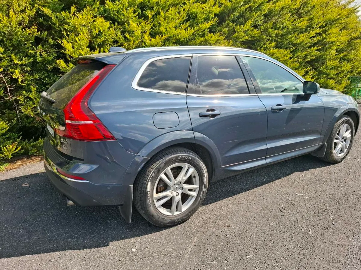 Volvo XC60 (Panoramic) - Image 4
