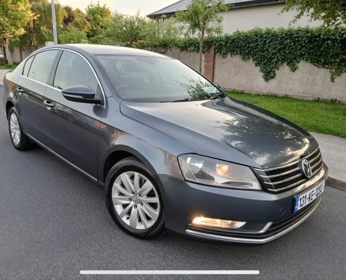 Volkswagen Passat 2013 - Image 1
