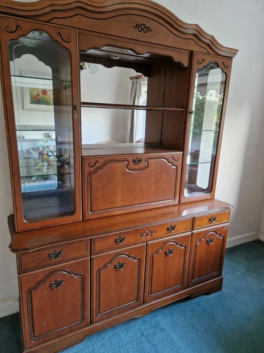 Display cabinet