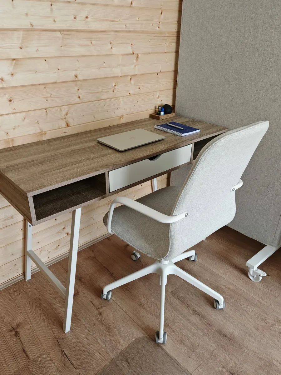 Office Desk - Image 3