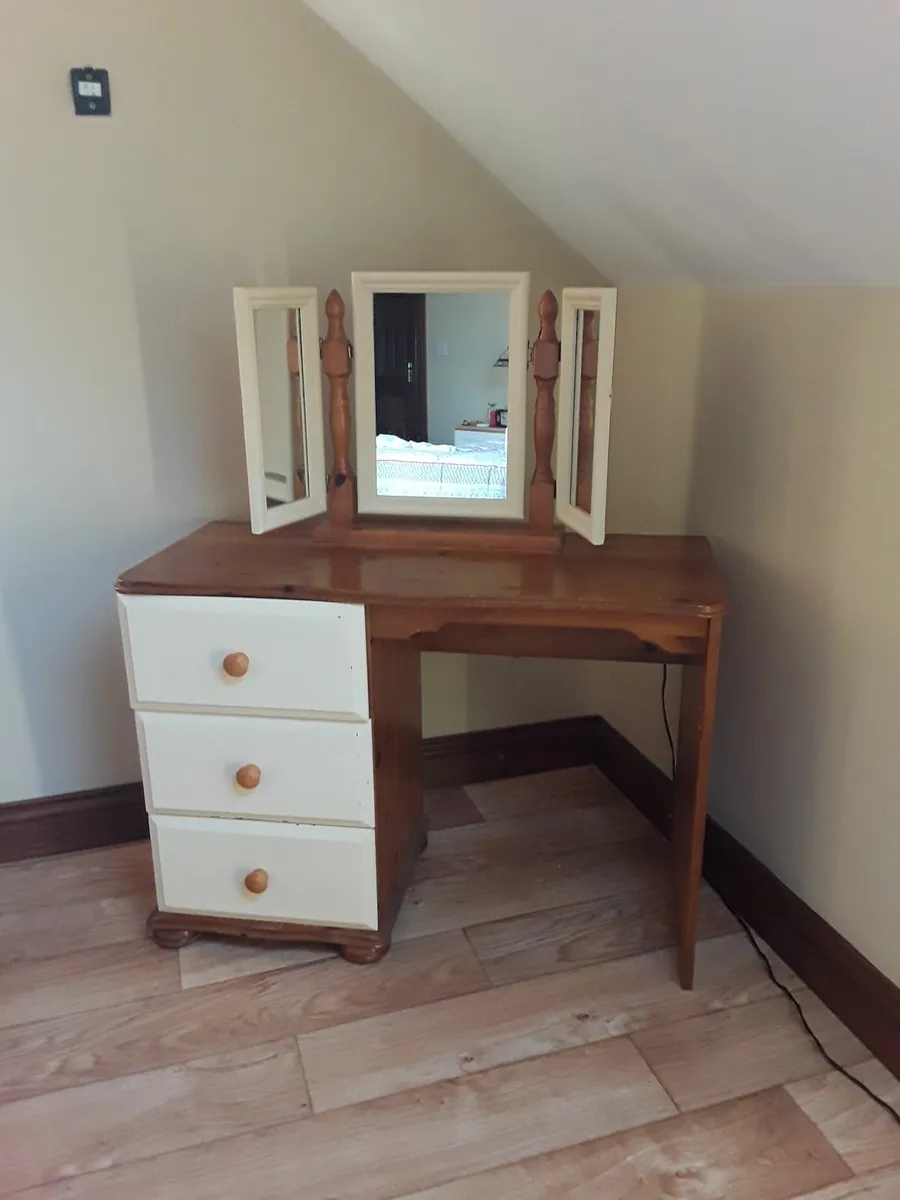 Bedroom dresser