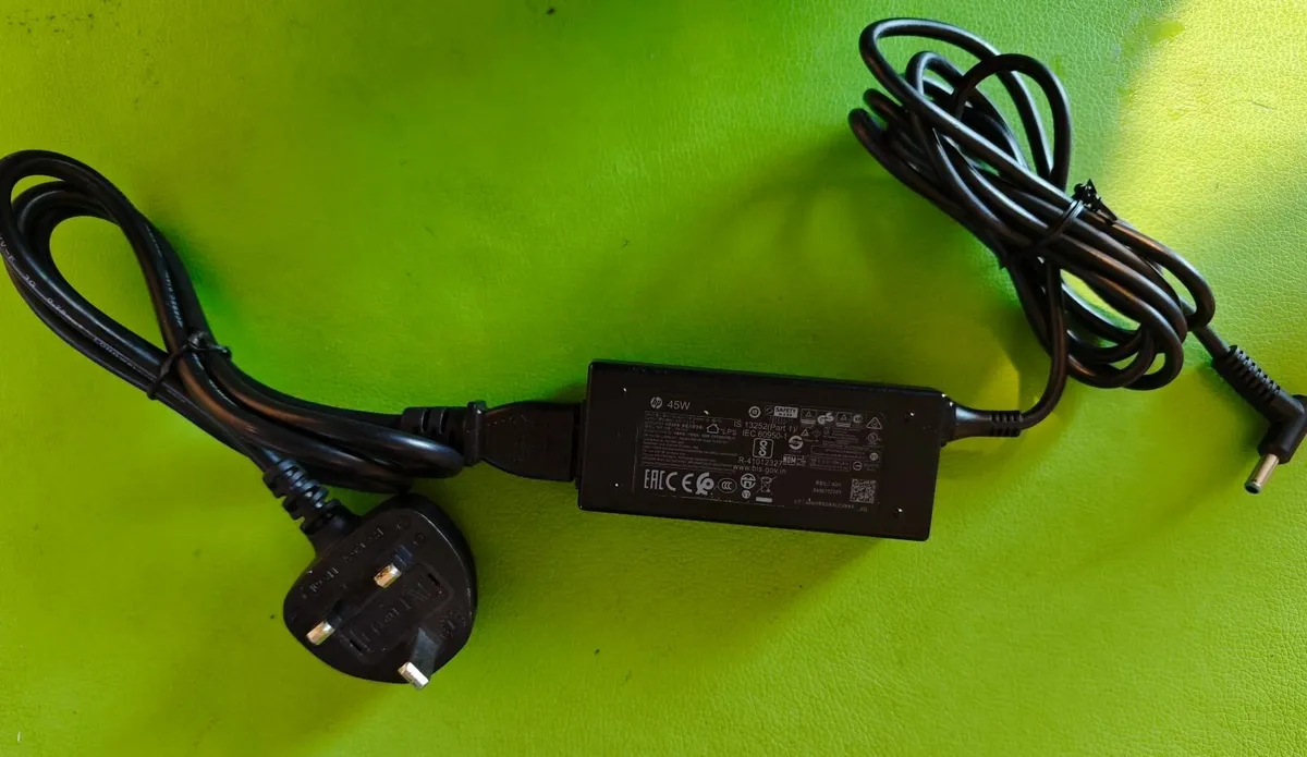 HP 45W 19.5V 2.31A Adapter Charger Power Supply - Image 1
