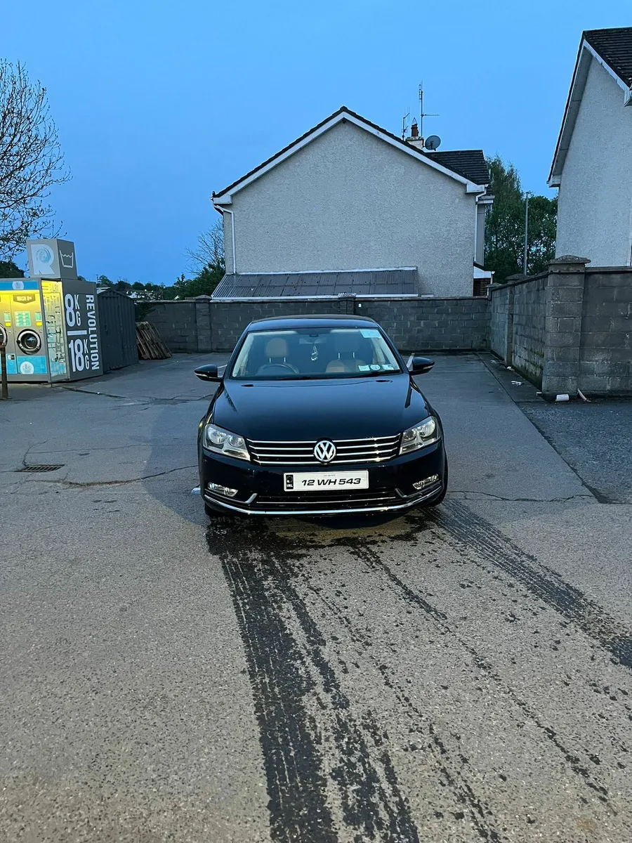 2012 VW Passat Highline 1.6L Diesel - Image 2