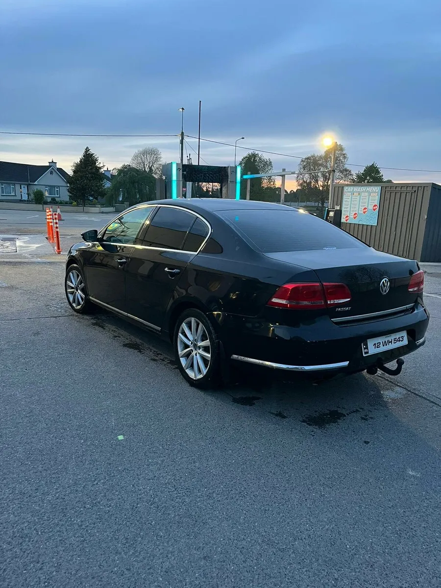 2012 VW Passat Highline 1.6L Diesel - Image 3