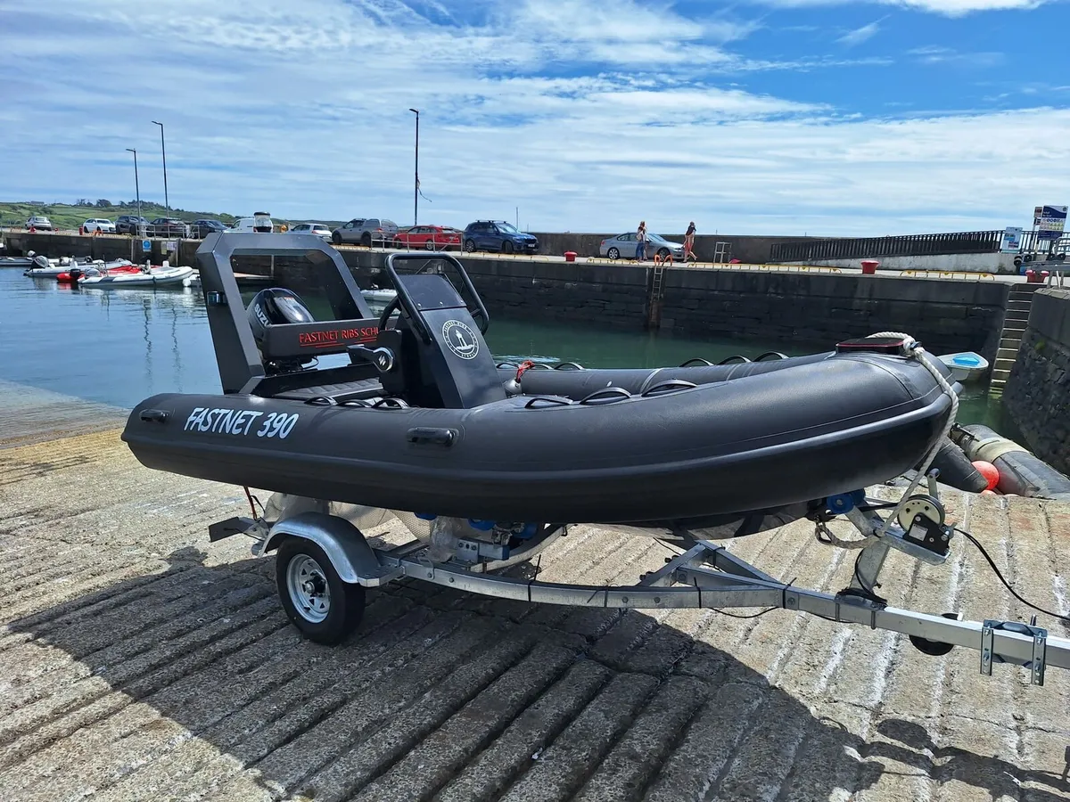 Fastnet 3.9 Rib - Image 2