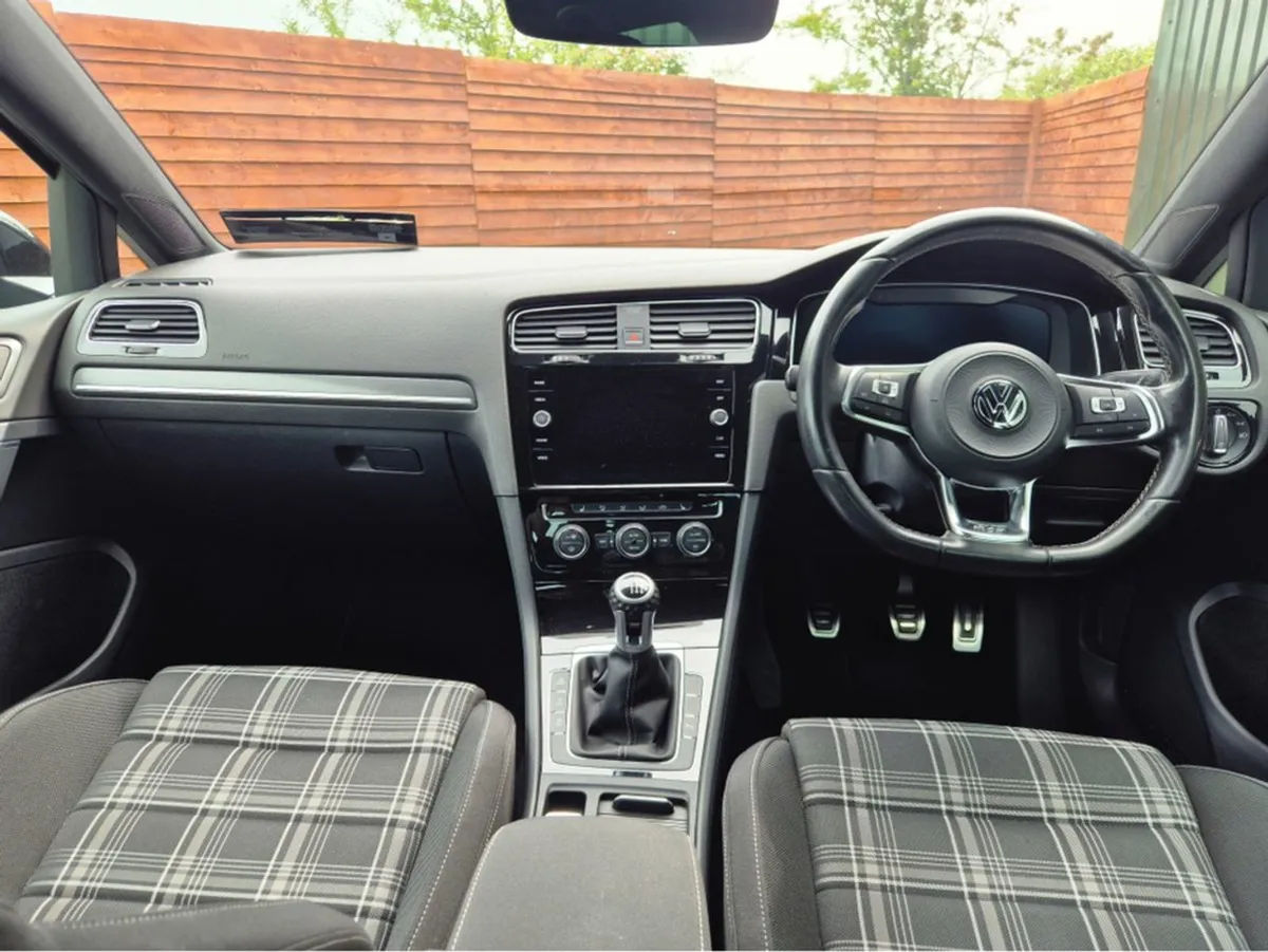 Volkswagen Golf 2.0 TDI GTD 184PS 5DR - Image 4
