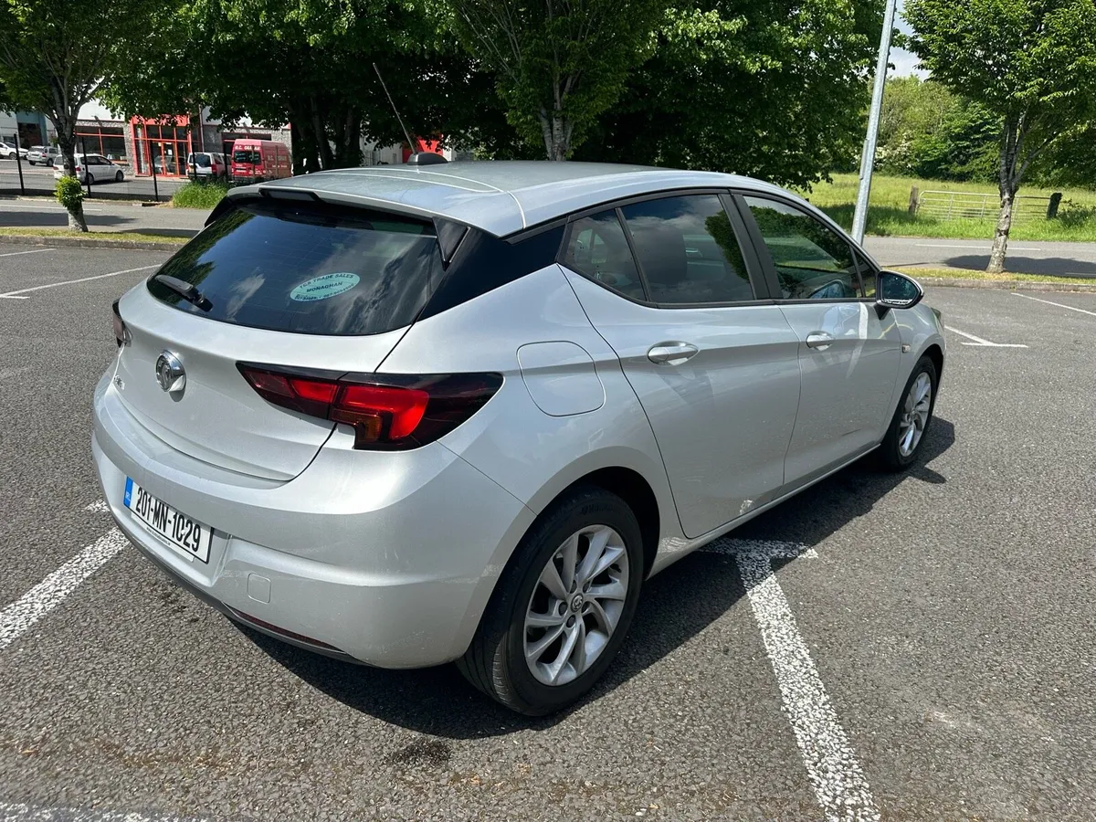 2020 Vauxhall Astra 1.5 Diesel Business Edition - Image 3