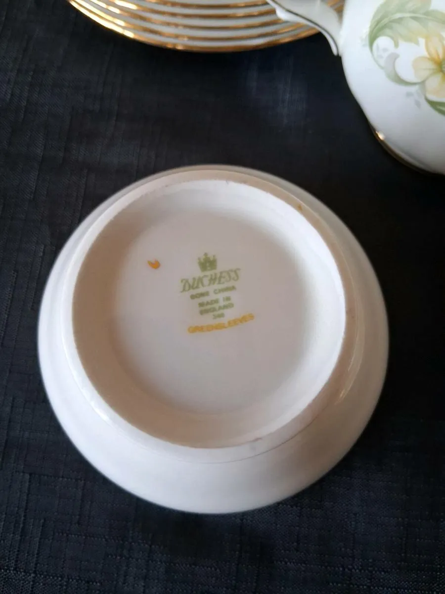 Duchess Bone China Complete Teaset - Image 2