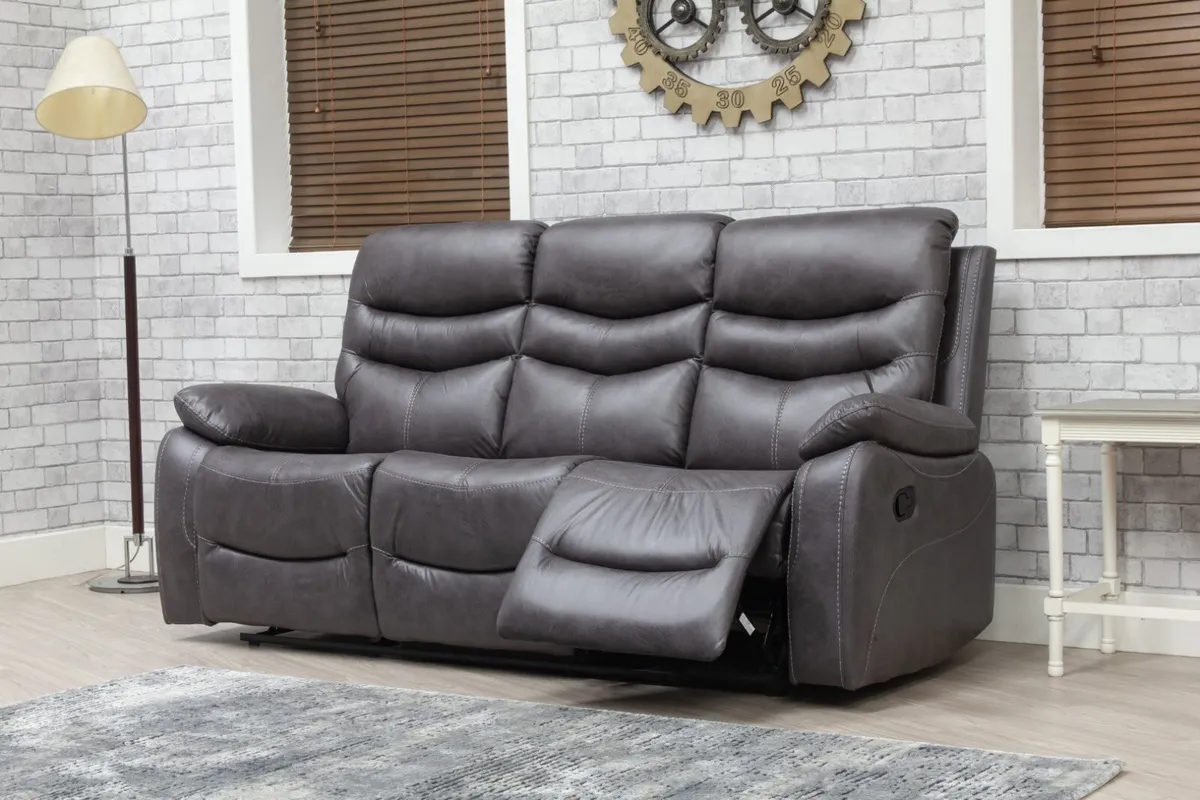 3 + 2 reclining - Image 2