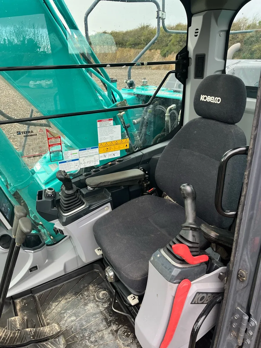 Kobelco 130 - Image 3