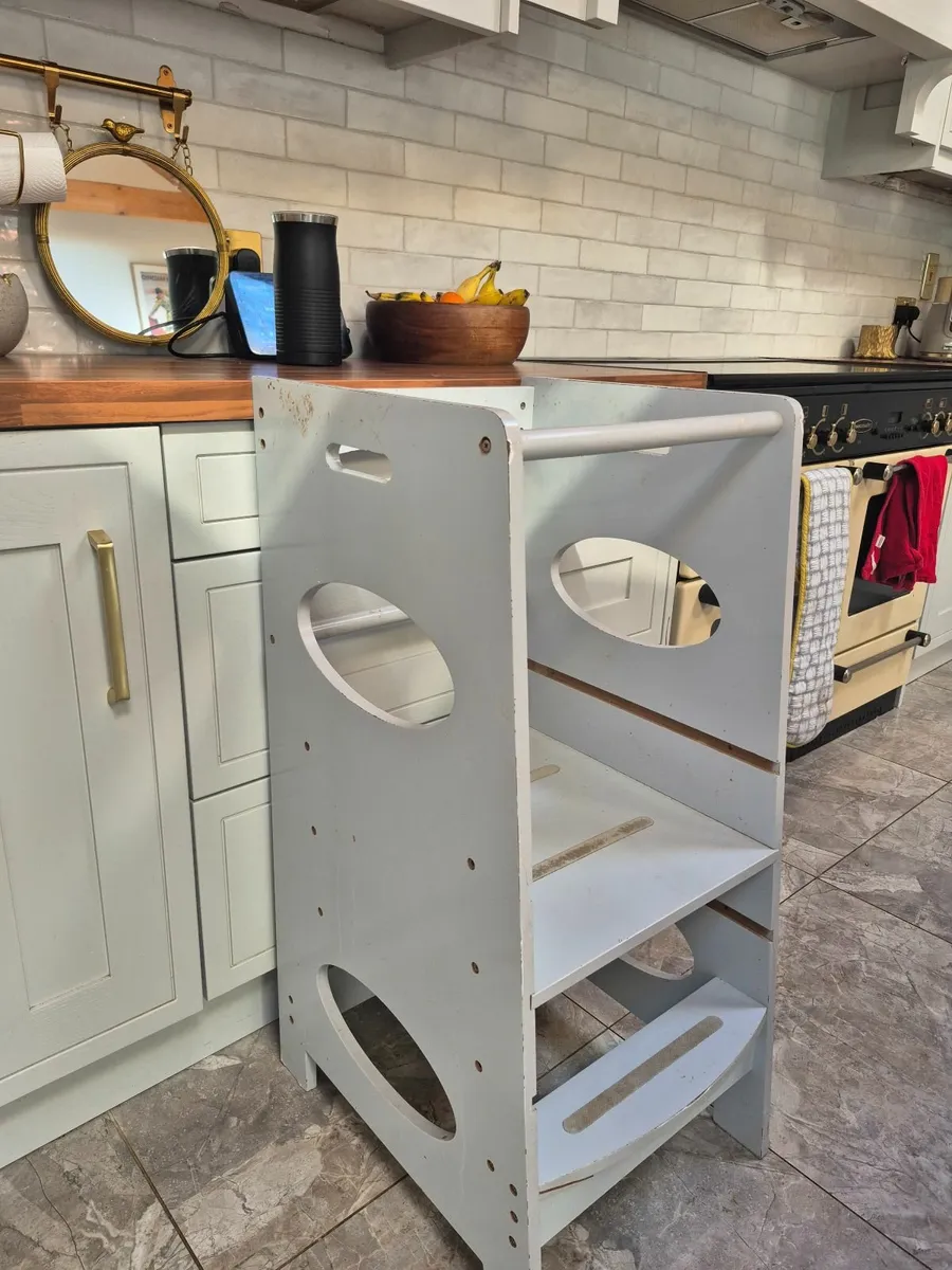 Toddler kitchen tower - Image 3