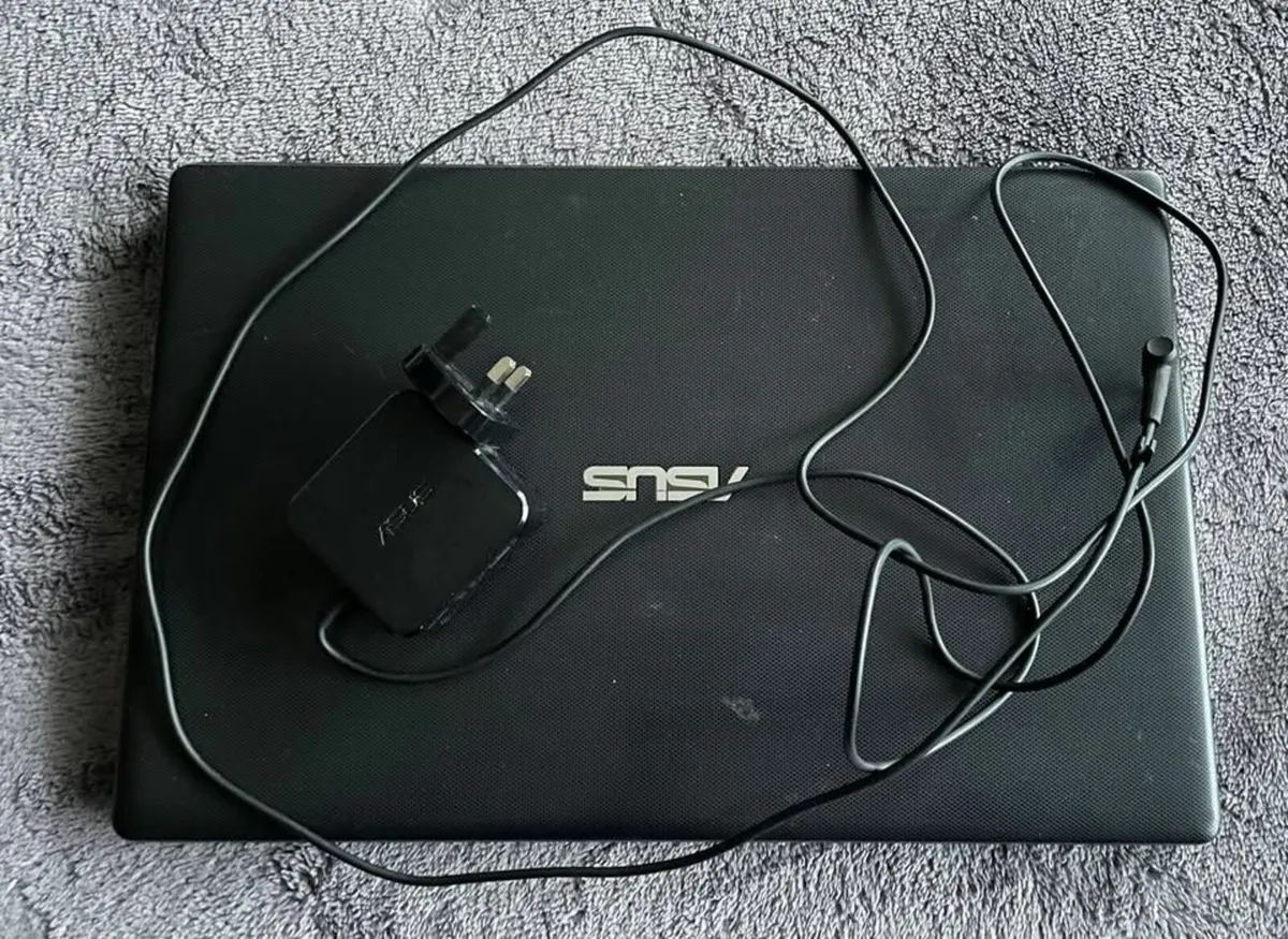 ASUS Laptop - Image 2