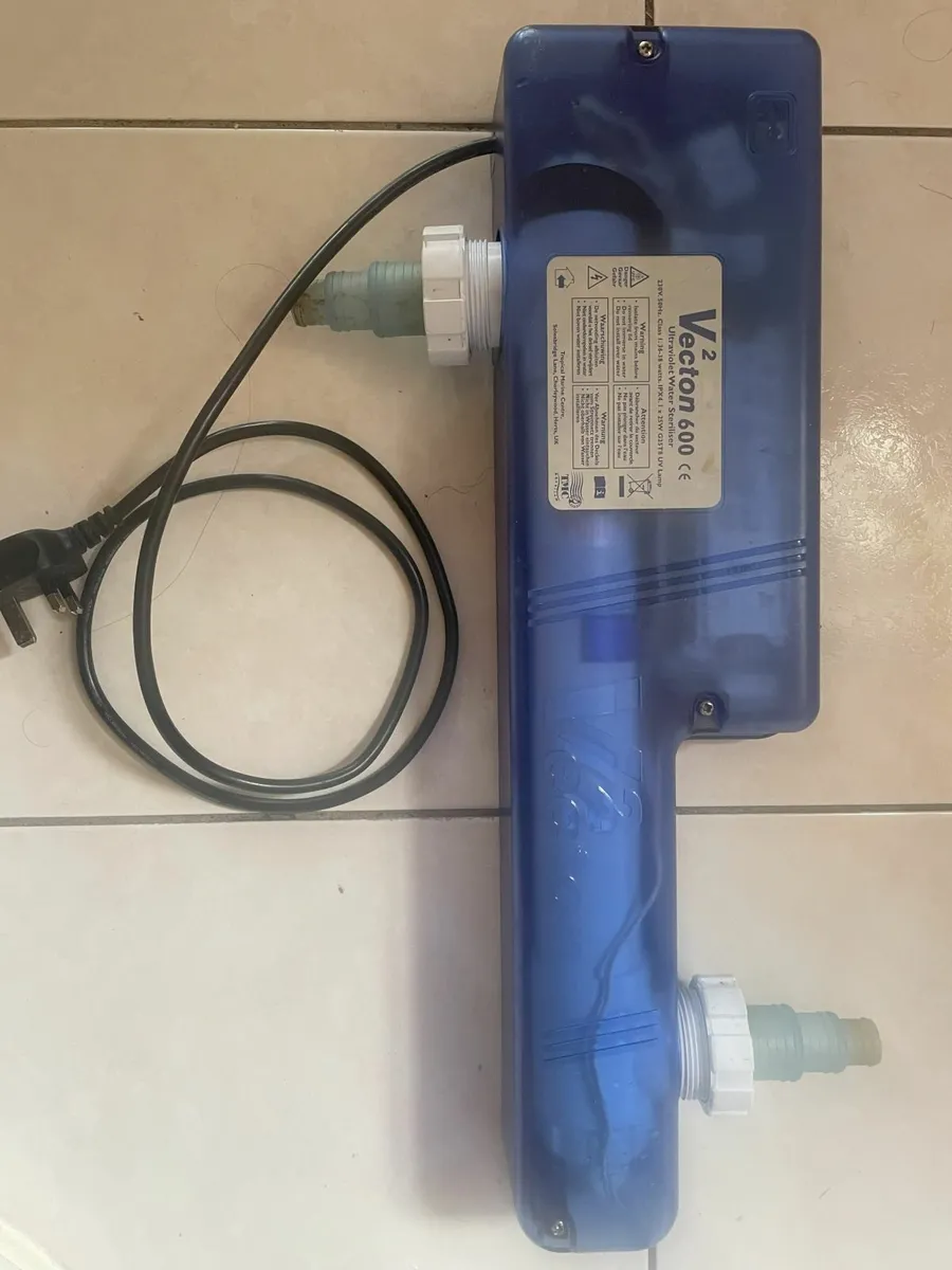 Vectron 600 UV Sterilizer for Fish Tank - €40