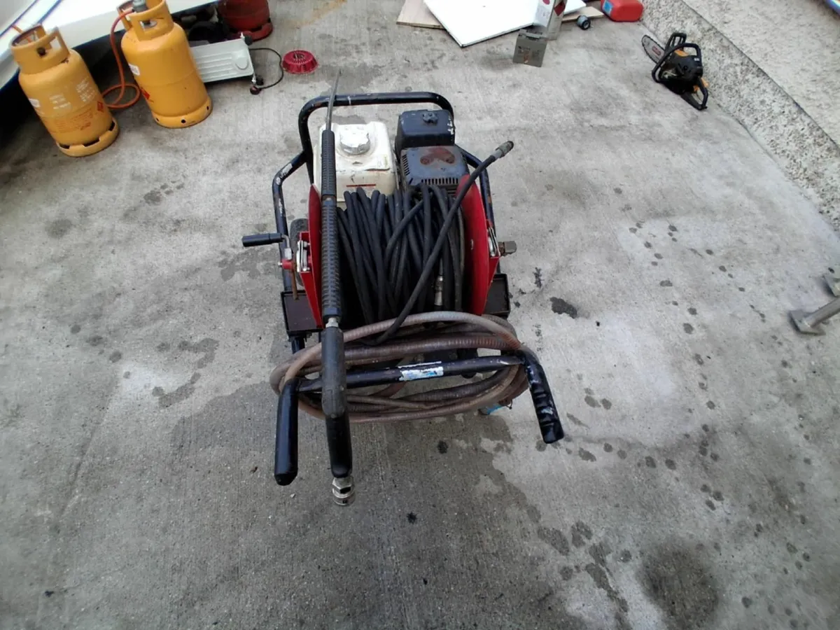 13HP Honda power washer - Image 3