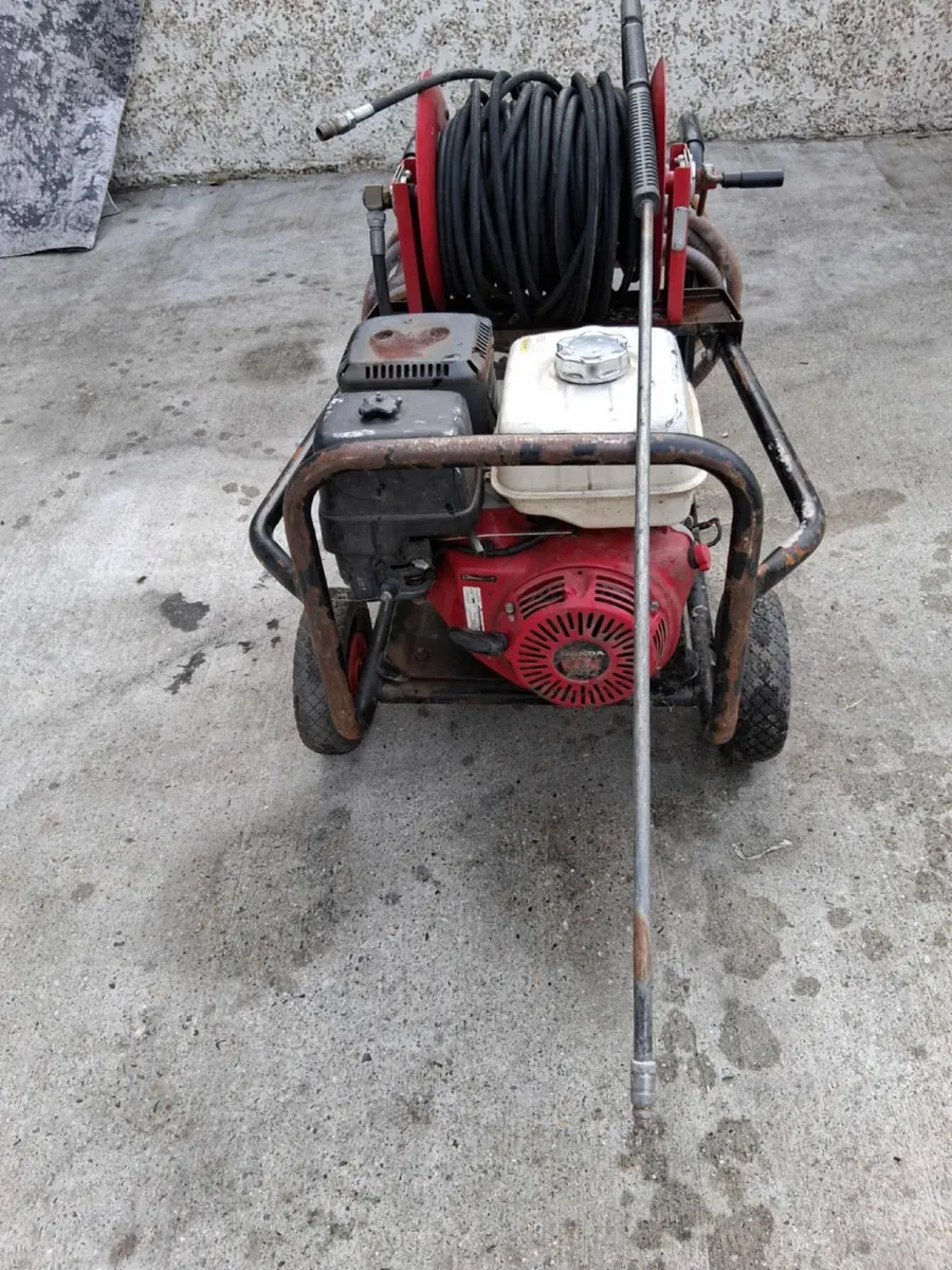 13HP Honda power washer - Image 4