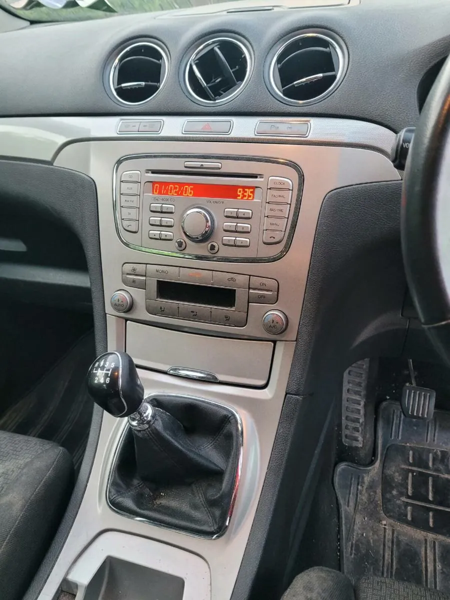 Ford S-max 7 seater - Image 1