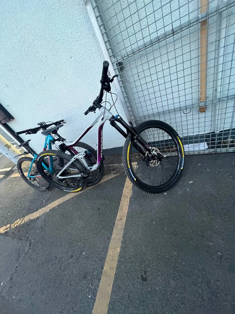 Giant regin sx slx 2024 - Image 1