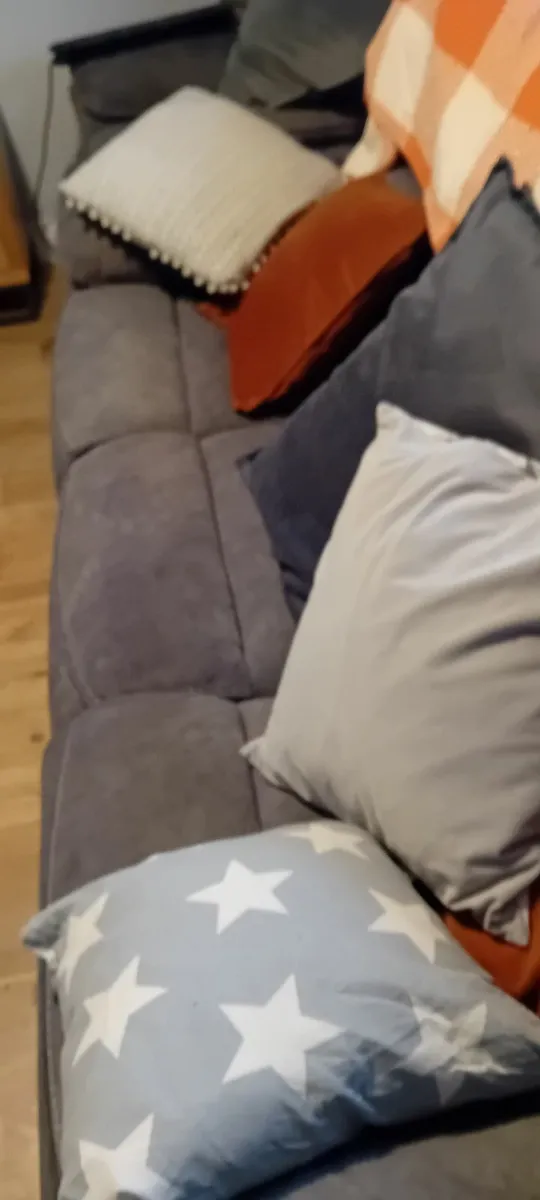 3 piece recliner - Image 1