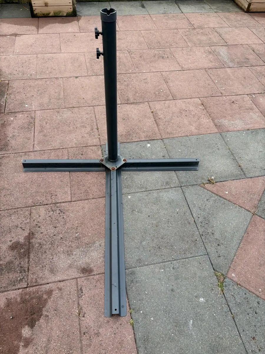 Parasol - Image 1