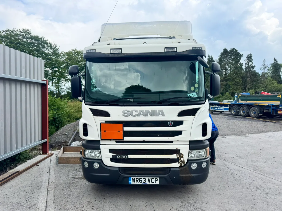 141 Scania P230 Sleeper Cab Great spec low Kms**** - Image 1