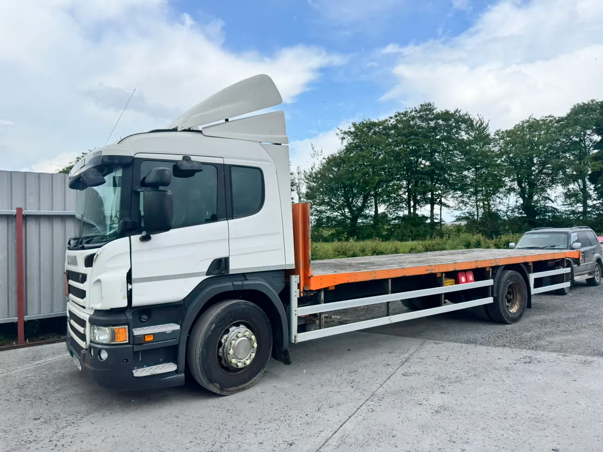 141 Scania P230 Sleeper Cab Great spec low Kms**** - Image 3