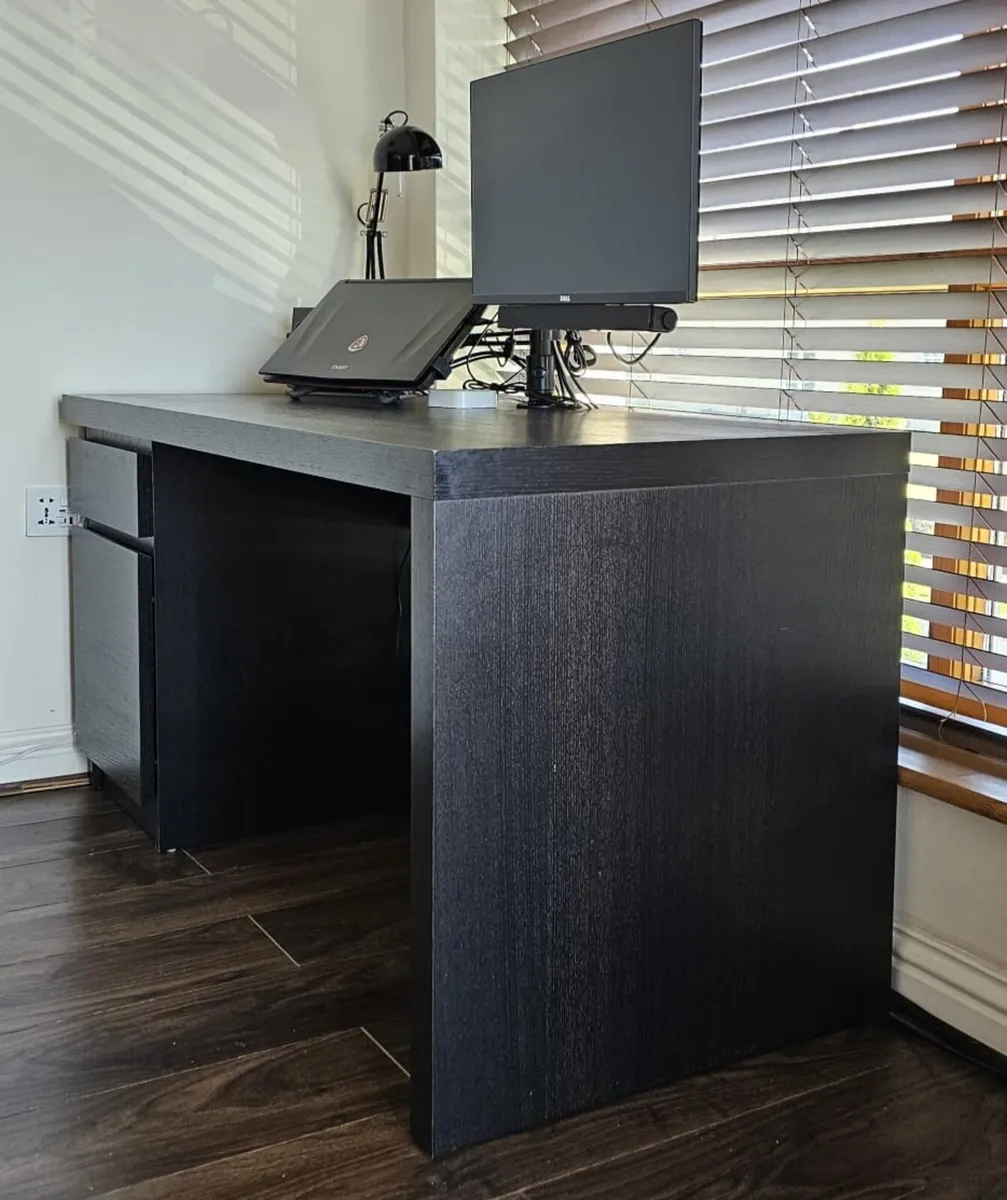 Ikea MALM desk 140x65x73 - Image 3
