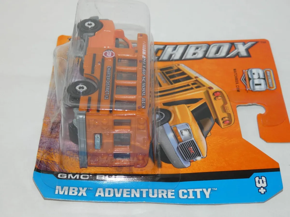 MATCHBOX GMC BUS MBX ADVENTURE CITY 2012 - Image 4