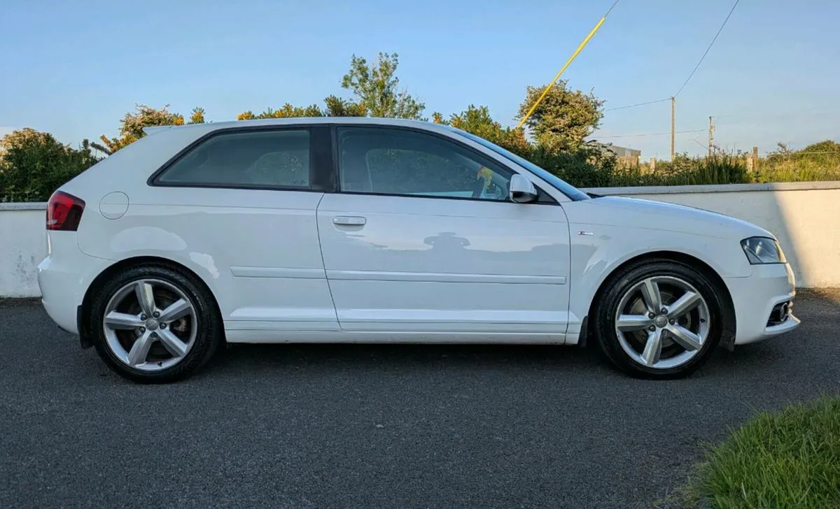 Audi A3 1.4TFSI 3 DOOR - Image 4