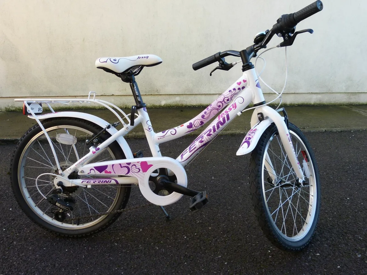 Girls Bicycle - Image 1