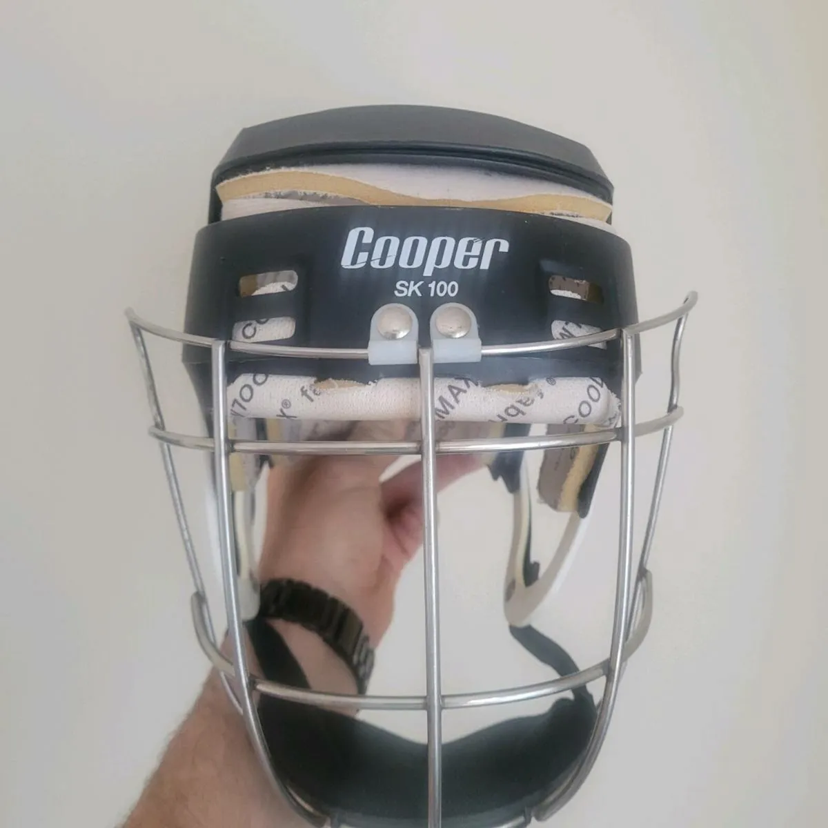 Copper hurling helmet - Image 1