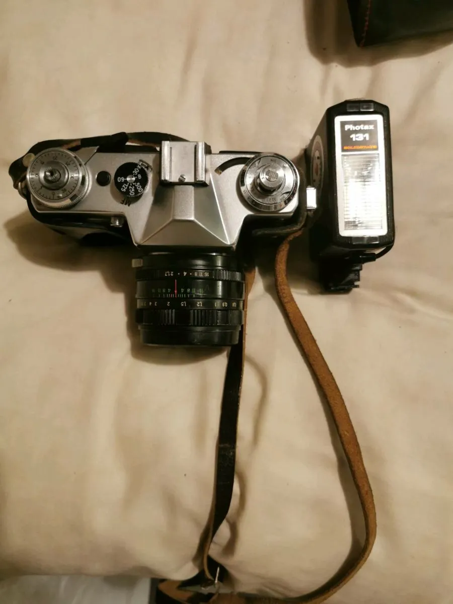Zenit Soviet Era Camera - Image 3