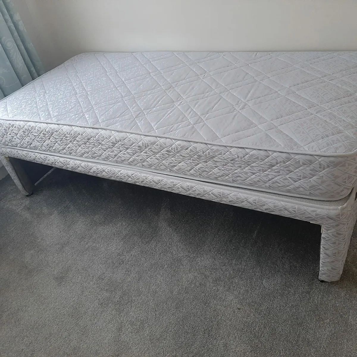 Double Beds and Single Beds - Image 2
