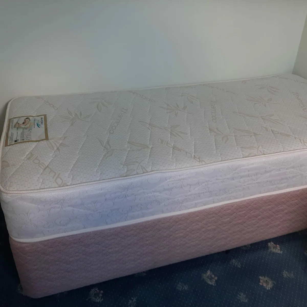 Double Beds and Single Beds - Image 3