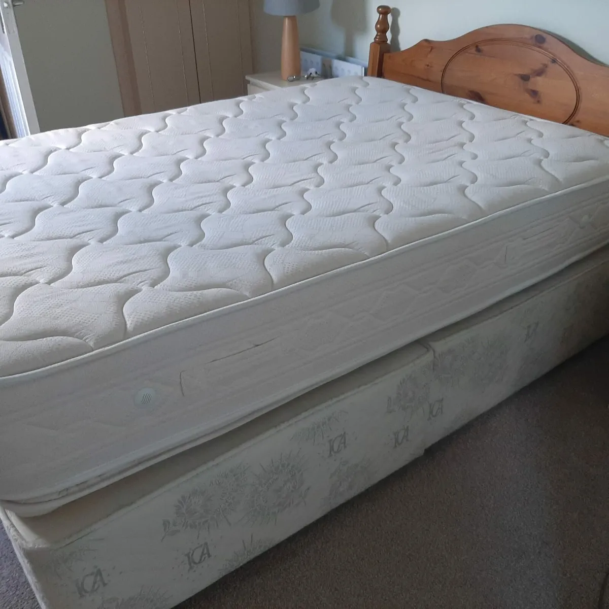 Double Beds and Single Beds - Image 4