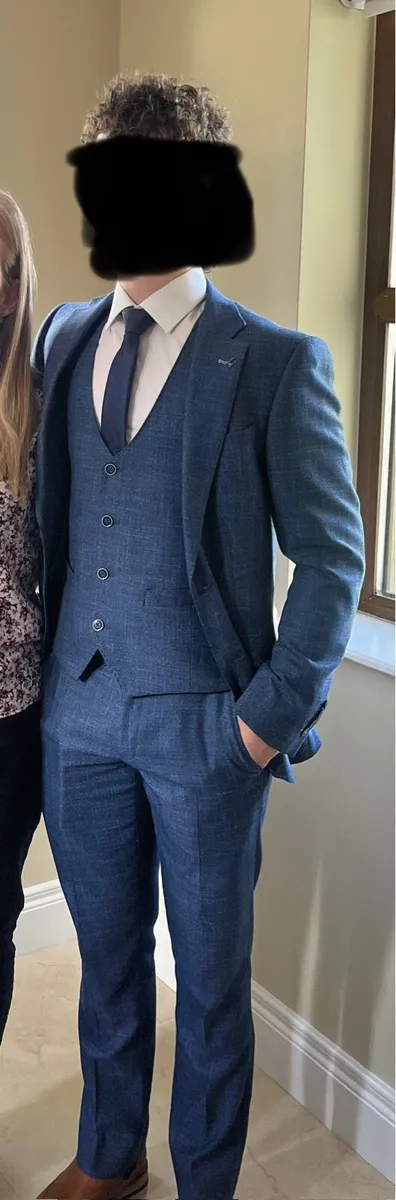 Men’s Suit - Image 1